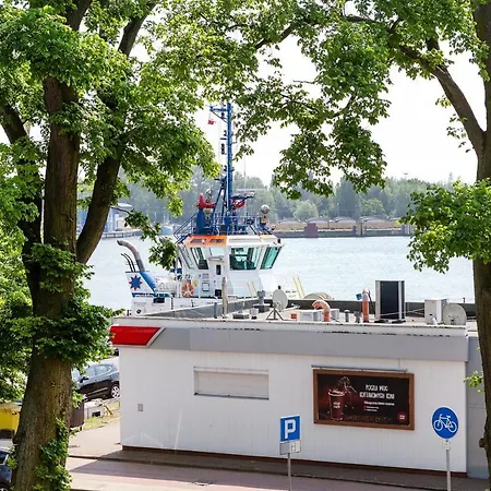 Nowa Flotylla By Renters * シフィノウイシチェ