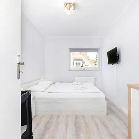 Nowa Flotylla By Renters * シフィノウイシチェ